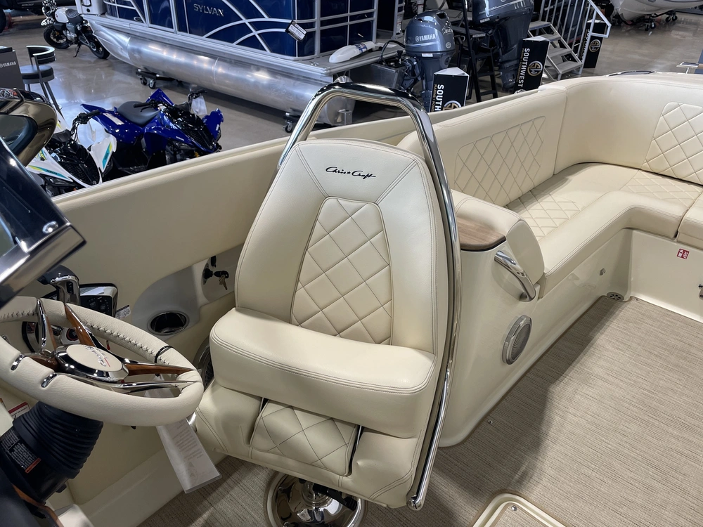 2025 Chris-craft Launch 27 Massive Price Drop alt