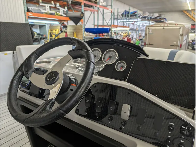 A - G3 Boats SunCatcher Select 18C 2025