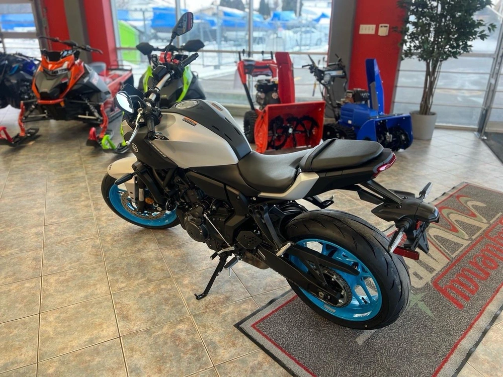 Yamaha Mt-07 2025 alt