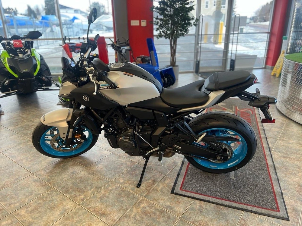 Yamaha Mt-07 2025 alt
