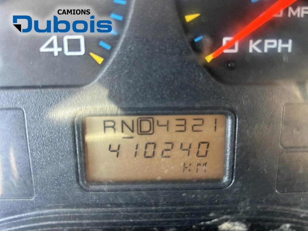 International 7400 2007 alt