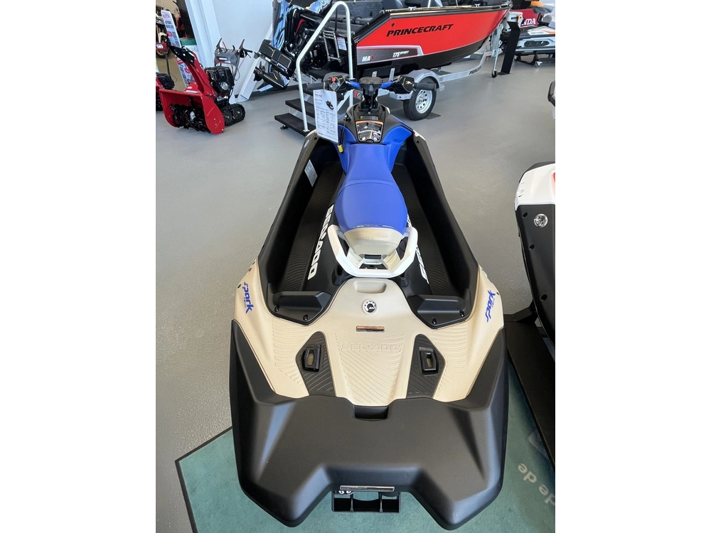 Sea-doo Spark Trixx 3 Places Audio 2025 alt
