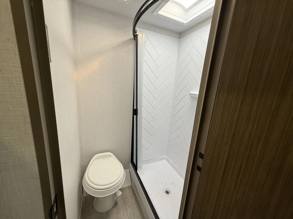 Salem 28dbud 2025 alt