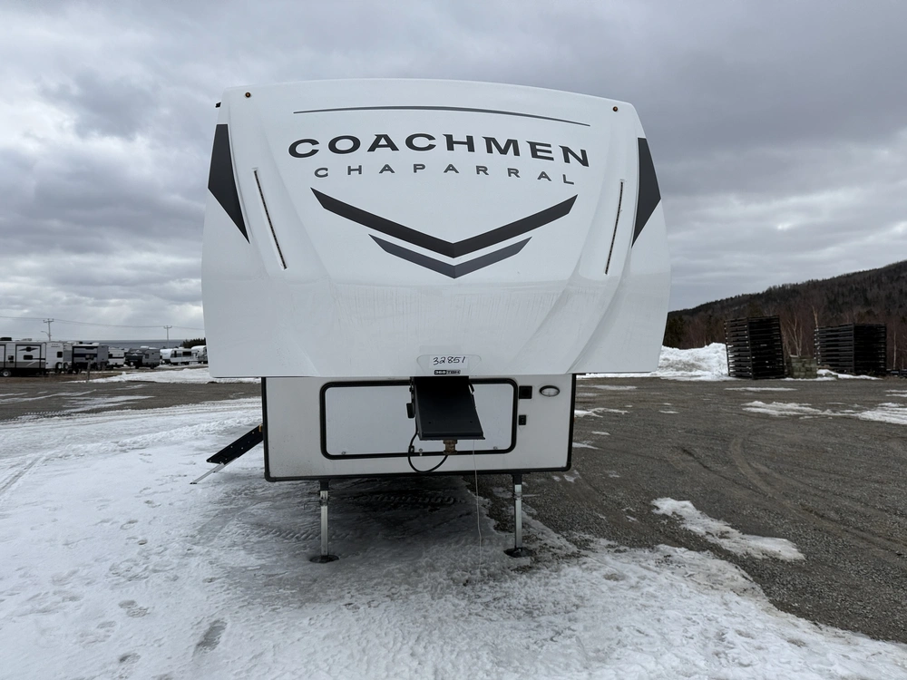 Chaparral 368tbh 2025 alt