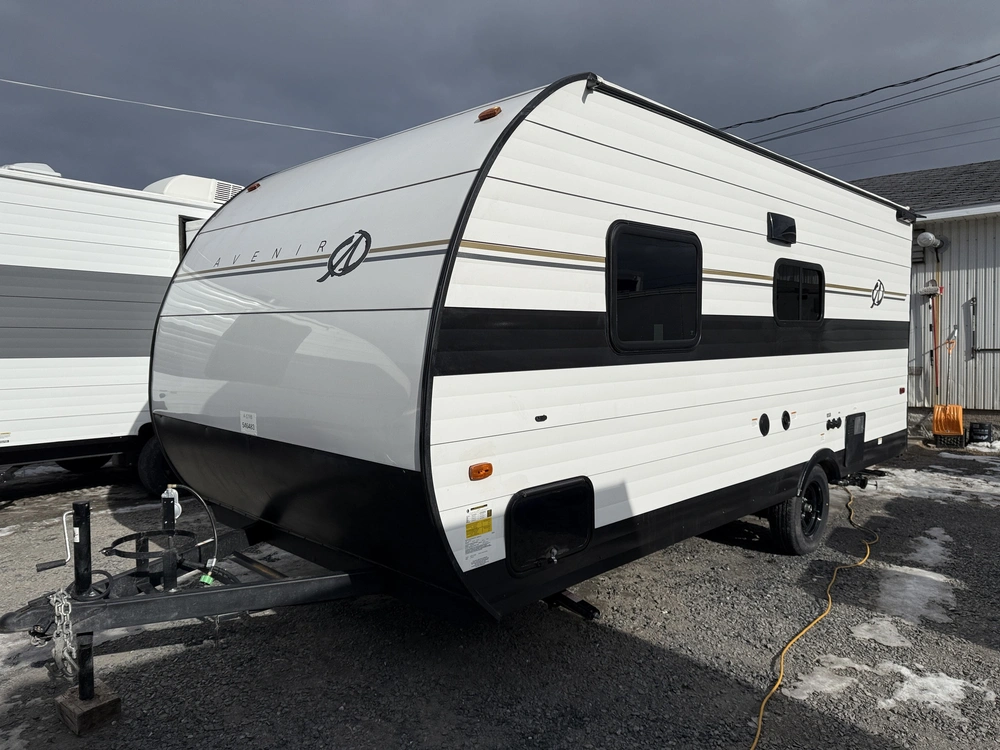 2025 Avenir 17rb Cruiser alt