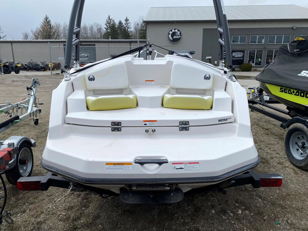 2017 Scarab Scarab 165 alt