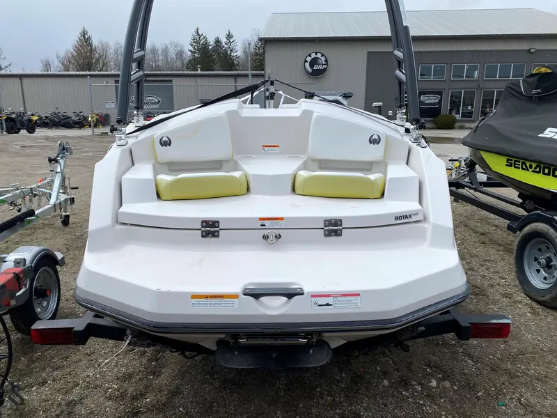 Scarab Scarab 165 2017
