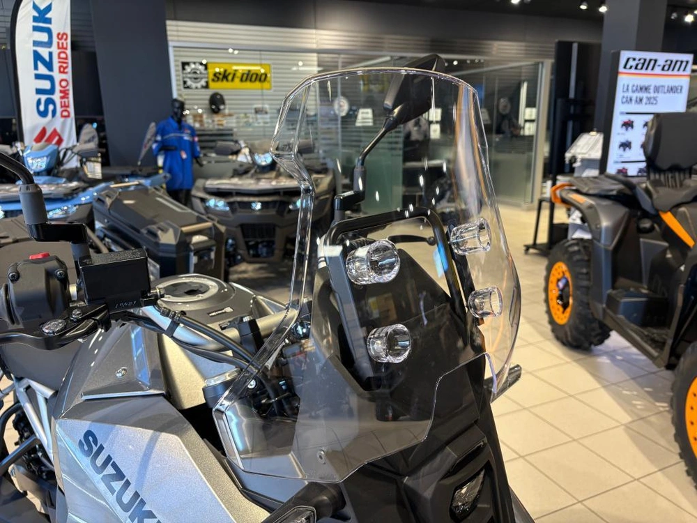 Suzuki V-strom 800 Touring Kit 2025 alt