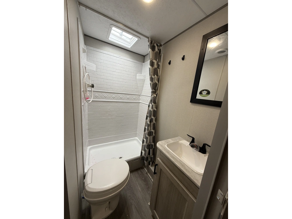 Catalina 261bhs8 2025 alt