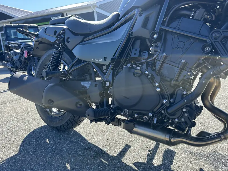2025 Kawasaki Eliminator 500 SE