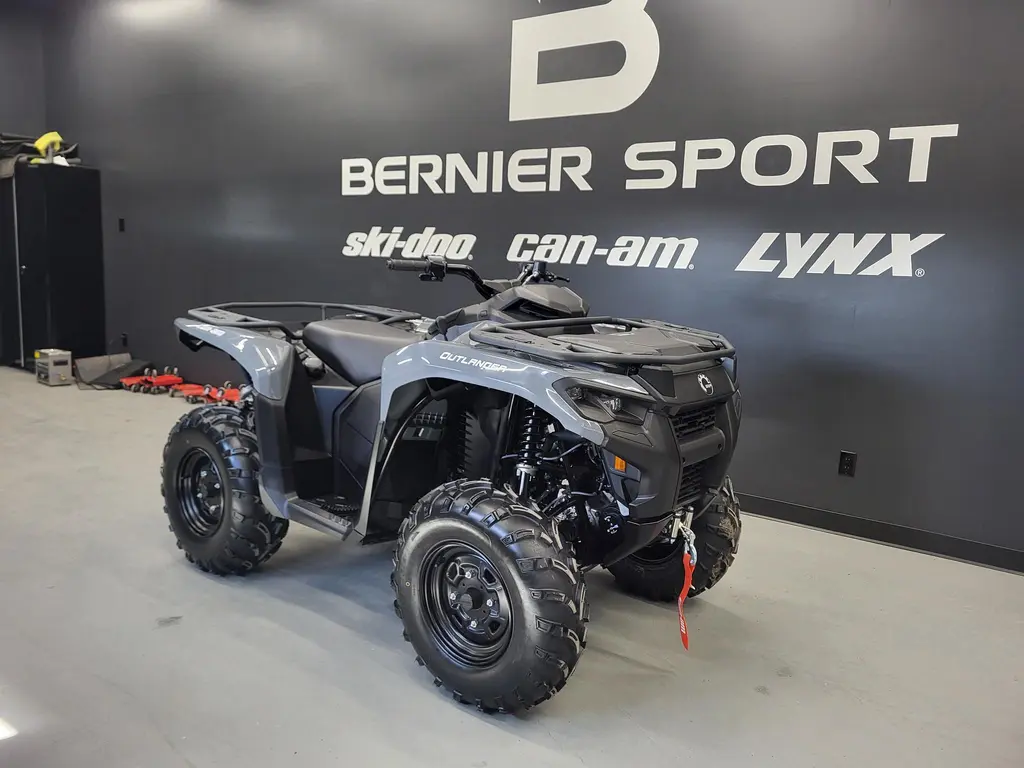 Can-Am OUTLANDER DPS 700  2025