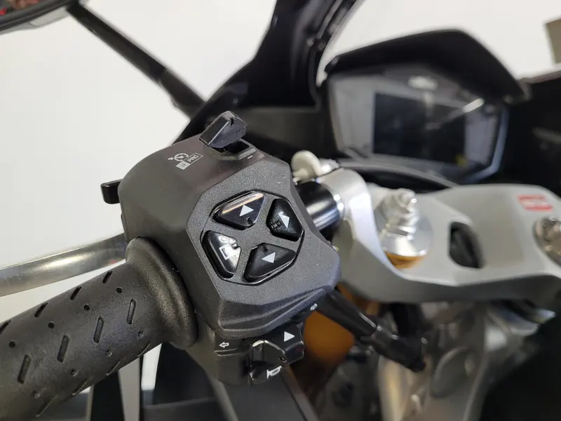 2025 APRILIA RS 660 RACING BLACK