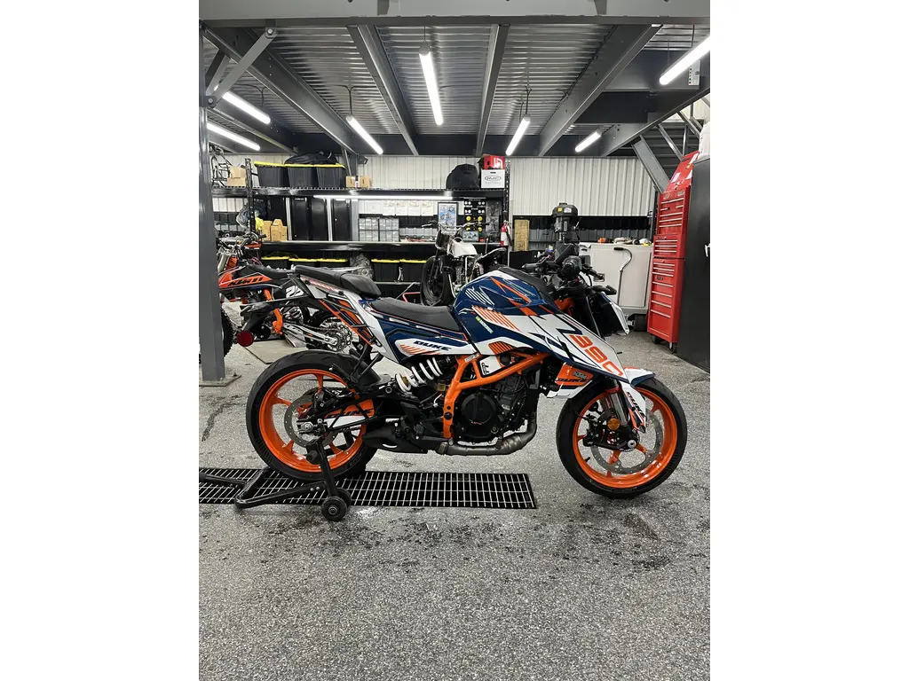 2024 KTM 390 DUKE 