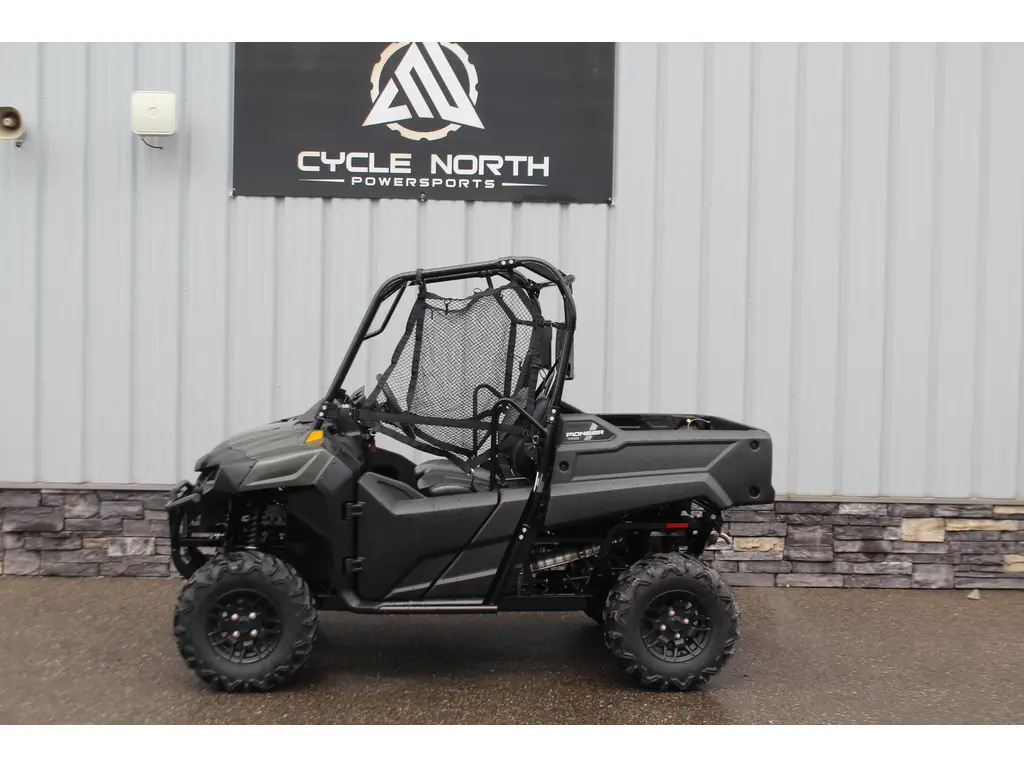 2025 Honda Pioneer 700 Deluxe 