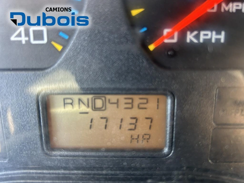 International 7400 2007 alt