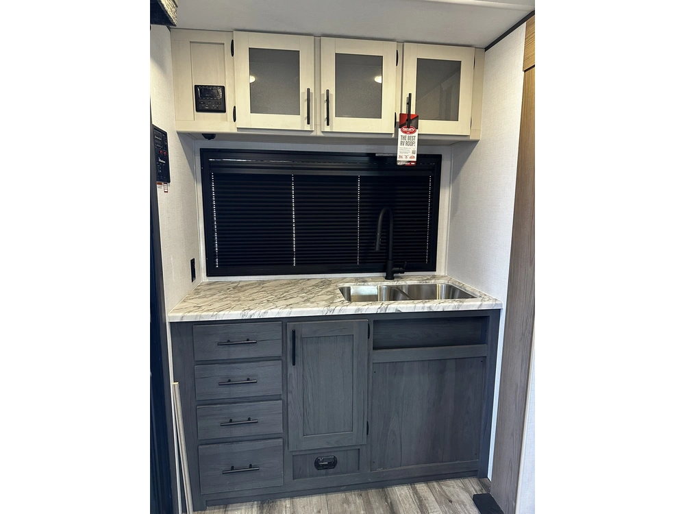 2025 Dutchmen Aspen Trail 3200wap alt