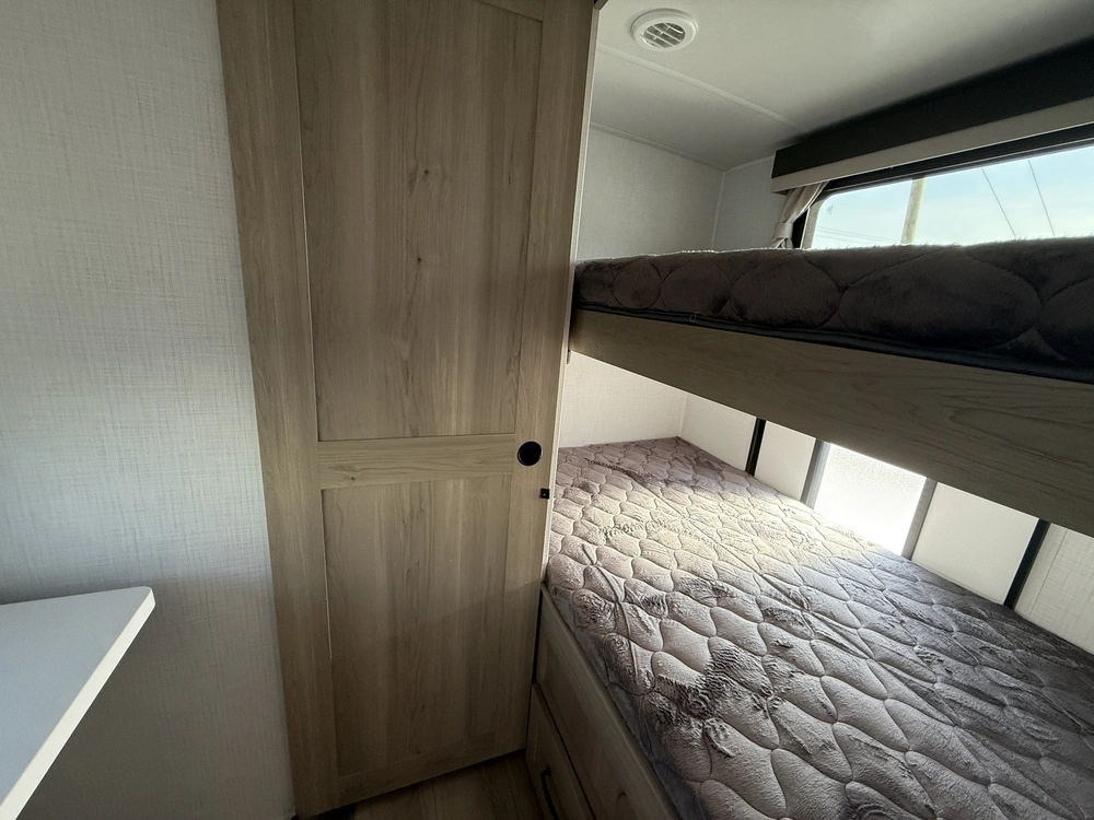 Flagstaff Flt29dbh 2025 alt