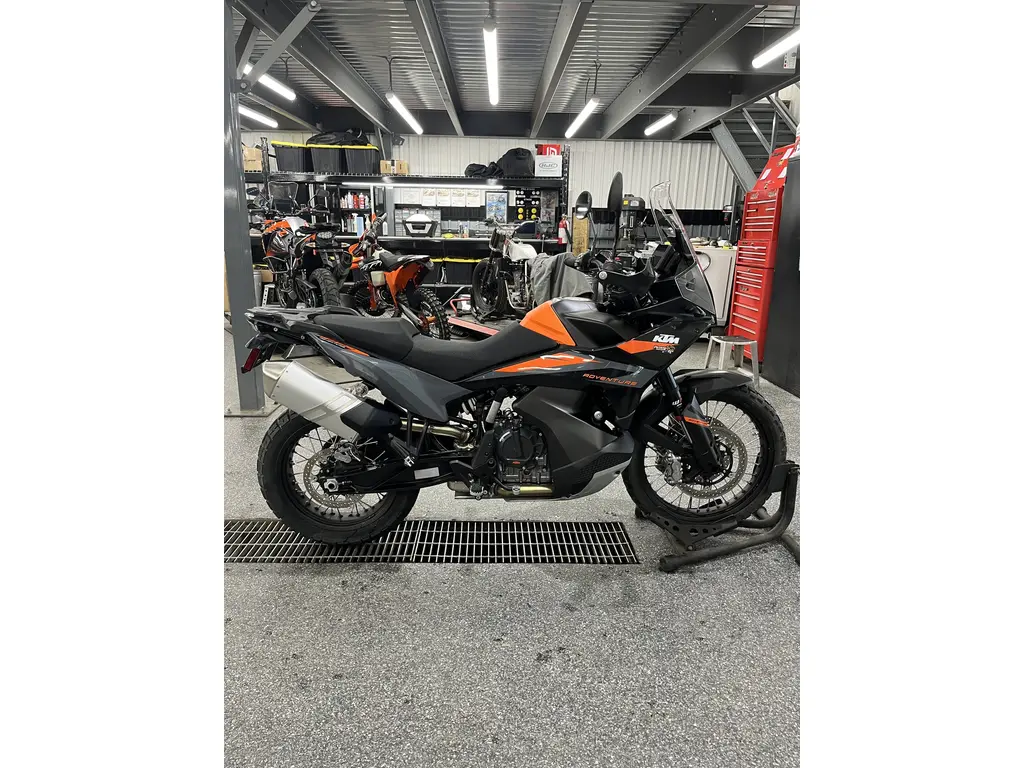 2023 KTM 890 ADVENTURE
