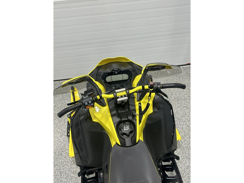 2022 Ski-doo Renegade Xrs 850 E-tec alt