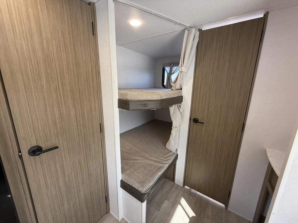 Salem 28dbud 2025 alt