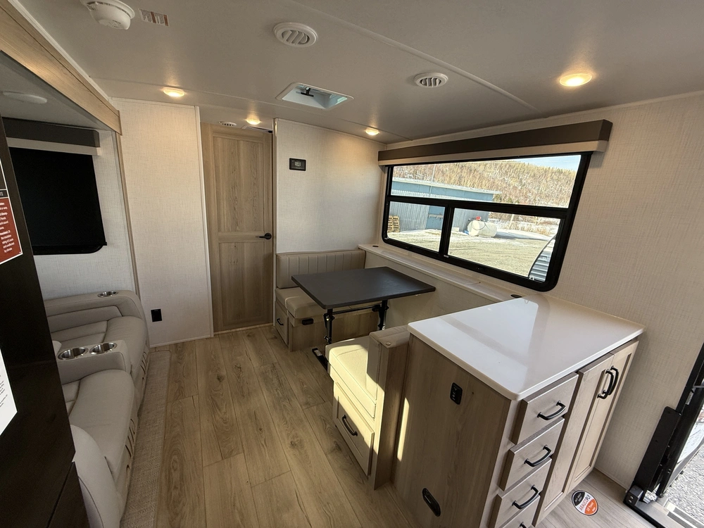 Flagstaff Flt29dbh 2025 alt