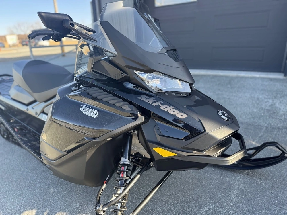 Ski-doo Renegade Adrenaline 900 Ace 2023 alt