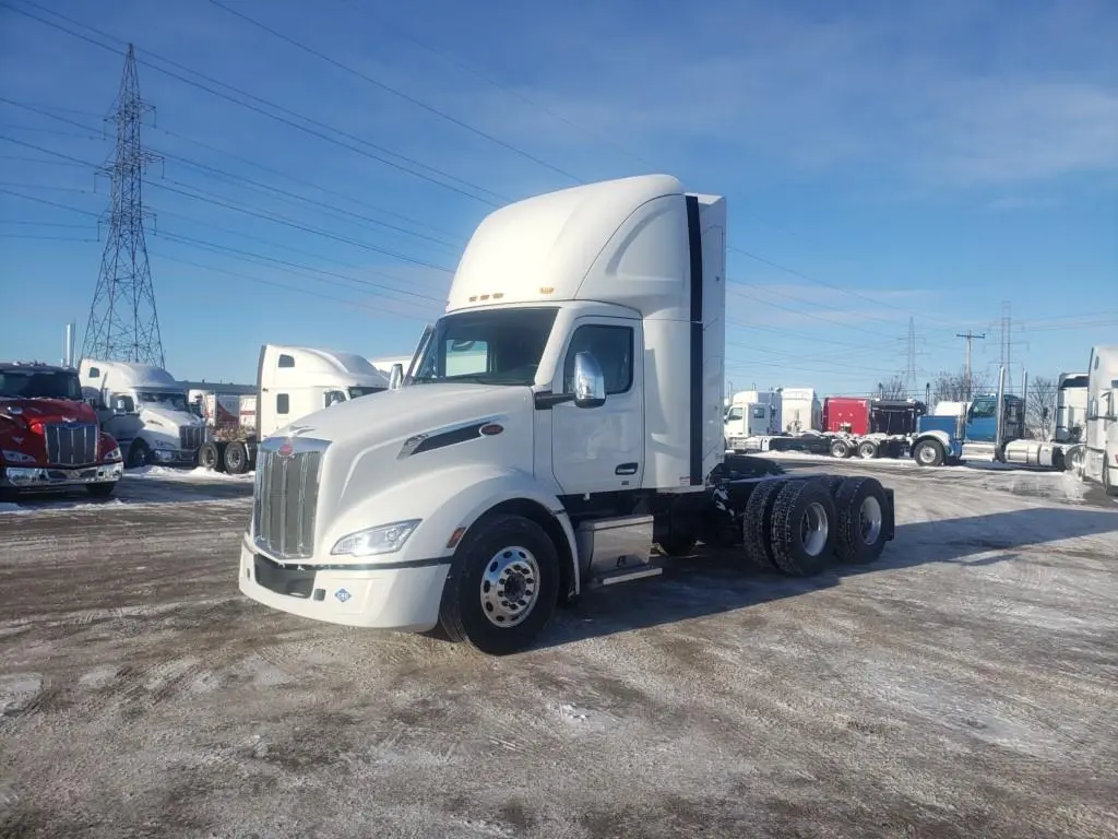 Peterbilt 579  2025