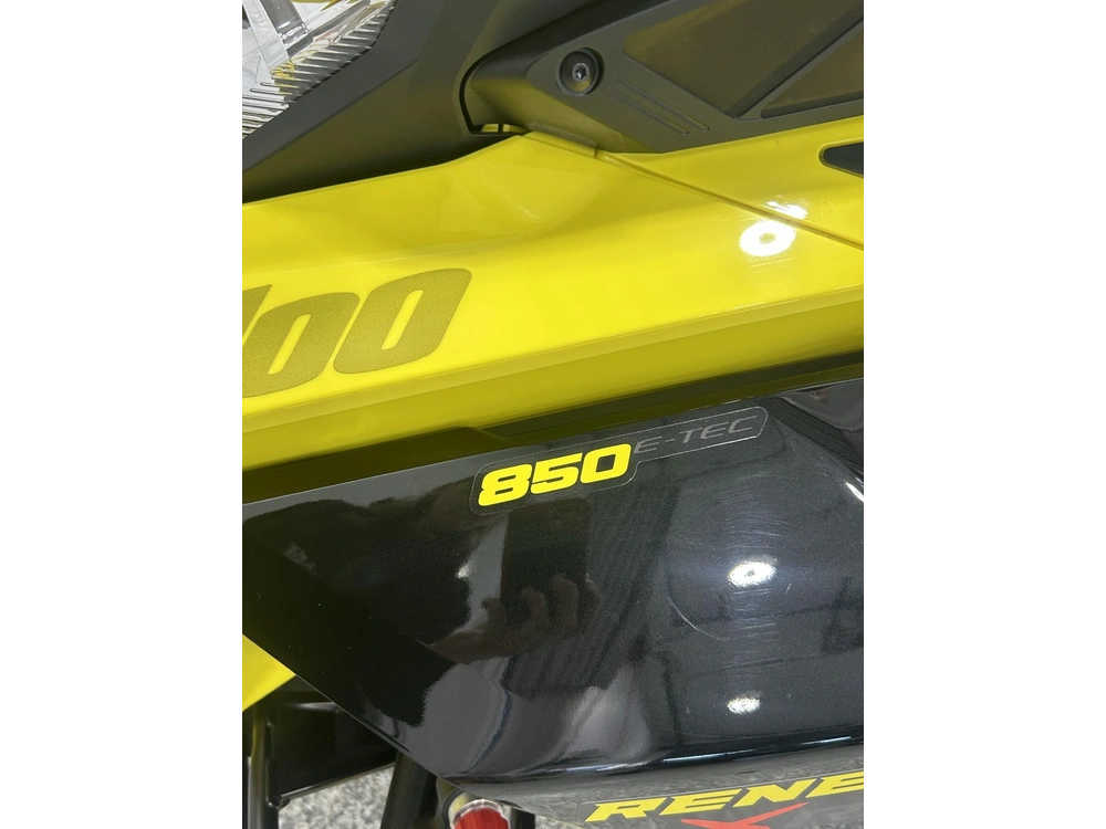 2022 Ski-doo Renegade Xrs 850 alt
