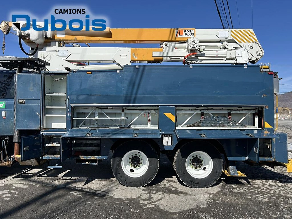International 7400 2007 alt