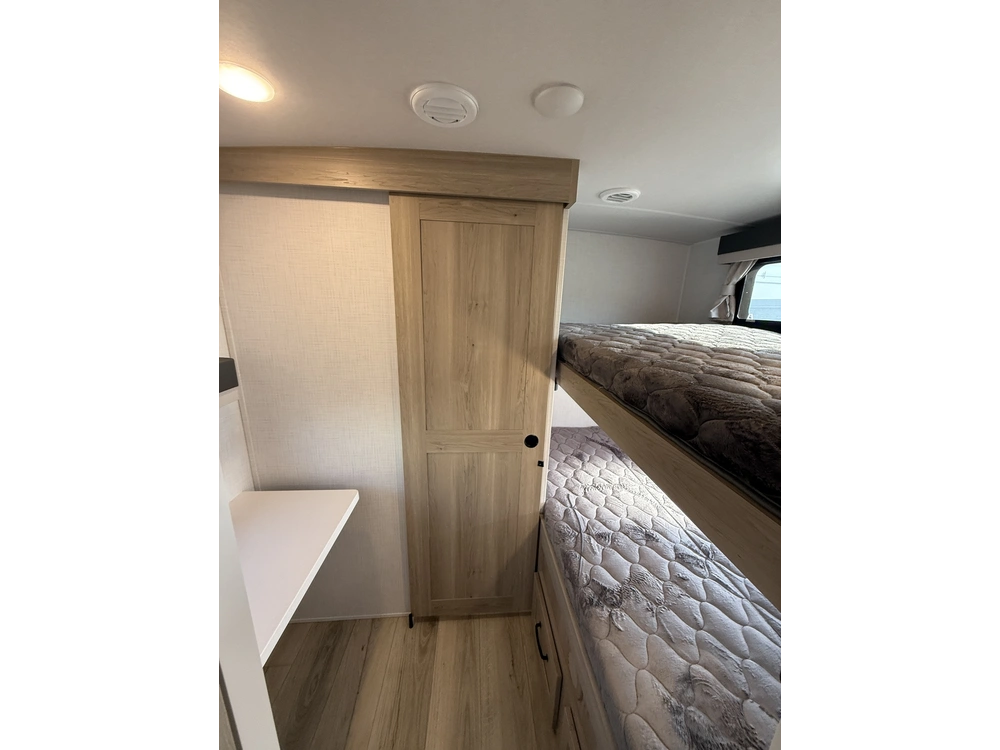 Flagstaff Flt29dbh 2025 alt