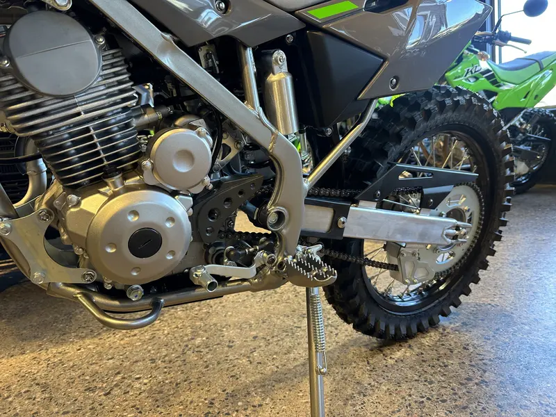 2025 Kawasaki KLX 140R F