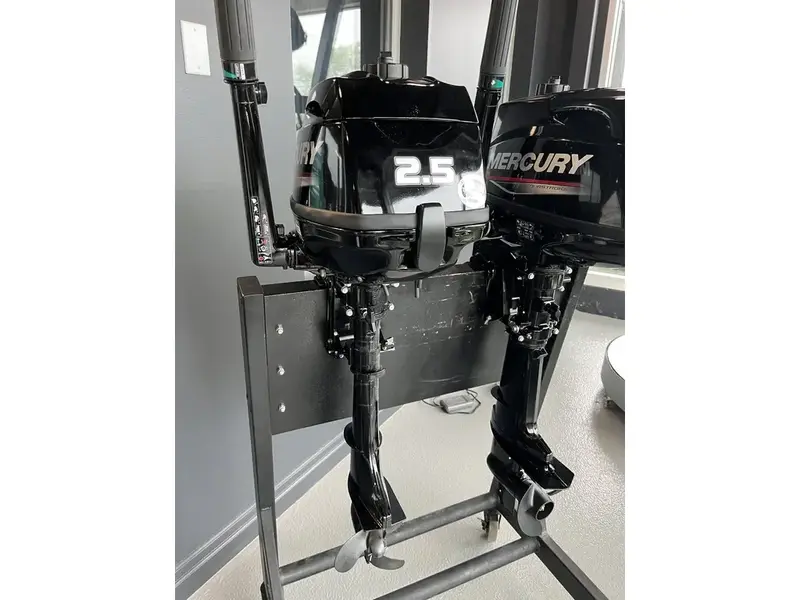 2023 Mercury 2.5 hp MH  4temps