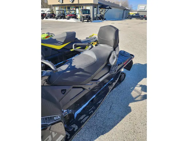 2018 Ski-Doo RENEGADE 850 ADRENALINE