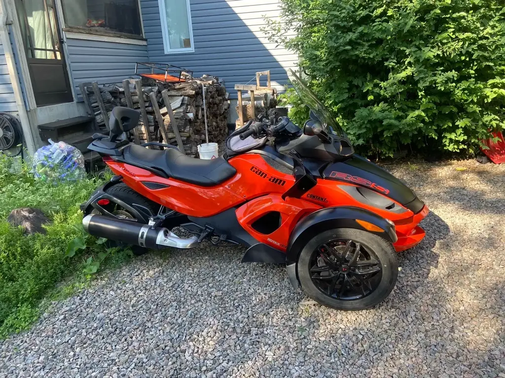 2012 Can-Am SPYDER RSS