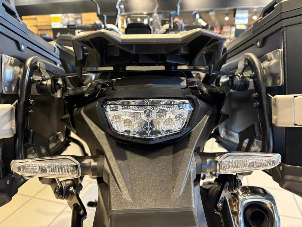 Suzuki V-strom 800 Touring Kit 2025 alt