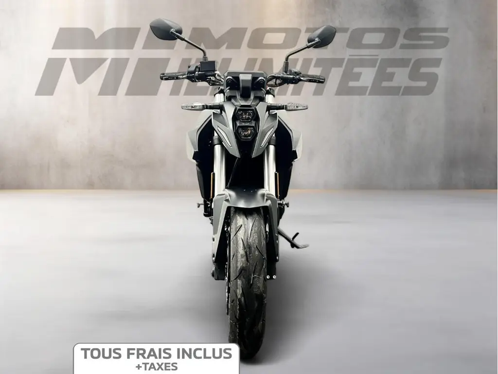 2023 Suzuki GSX-8S