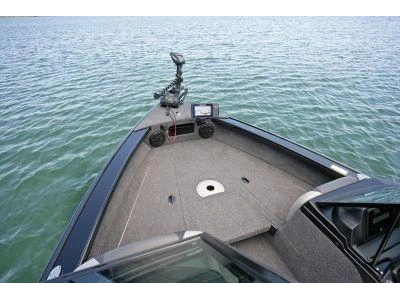 2025 Lund Boat Co 1875 Crossover Xs alt