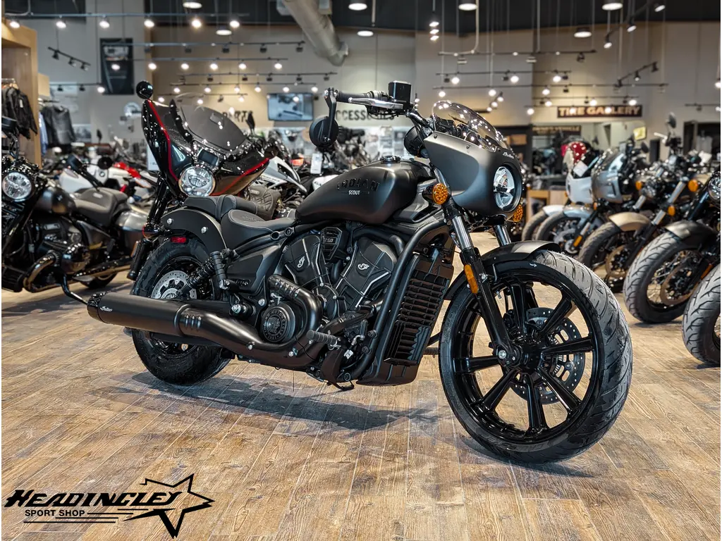 2025 Indian Motorcycle Sport Scout Limited // Black Smoke w/ Heated Grips & Passenger Setup