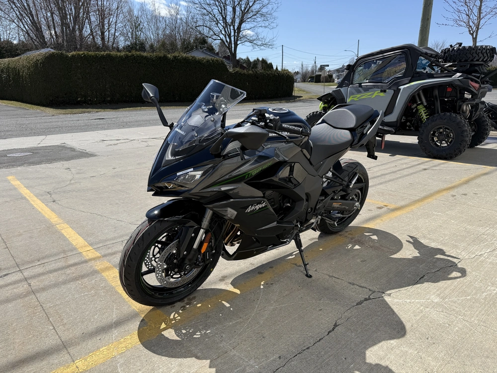 Kawasaki Ninja 1100sx 2025 alt