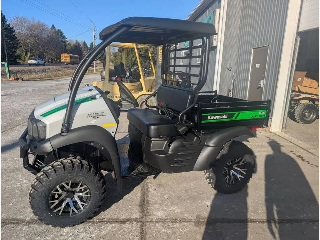 2025 Kawasaki Mule SX 4x4 XC LE