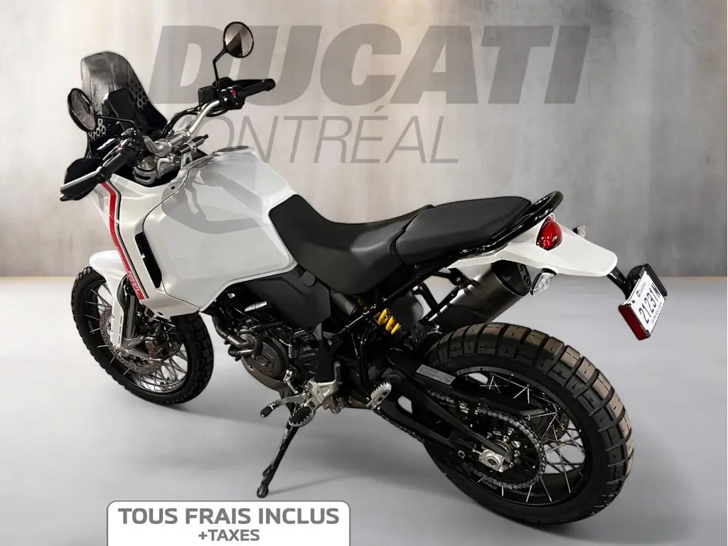 2024 Ducati DESERTX