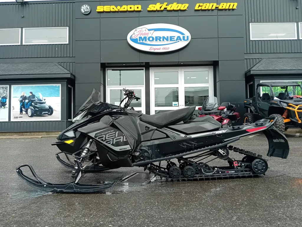 Ski-Doo RENEGADE ADRENALINE 850  2018