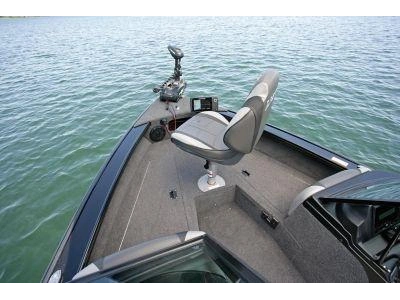 2025 Lund Boat Co 1875 Crossover Xs alt