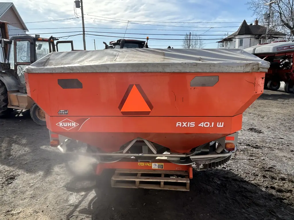 Kuhn Axis 40.1W 2013