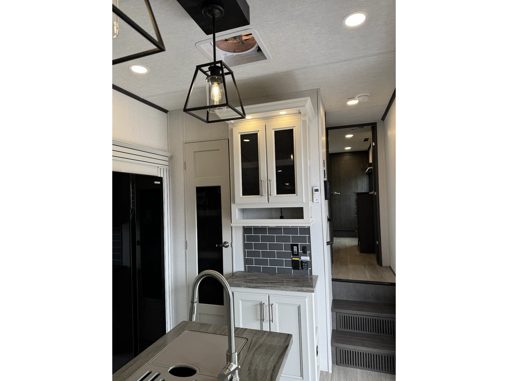 2025 Keystone Rv Cougar (fw) 320rds alt