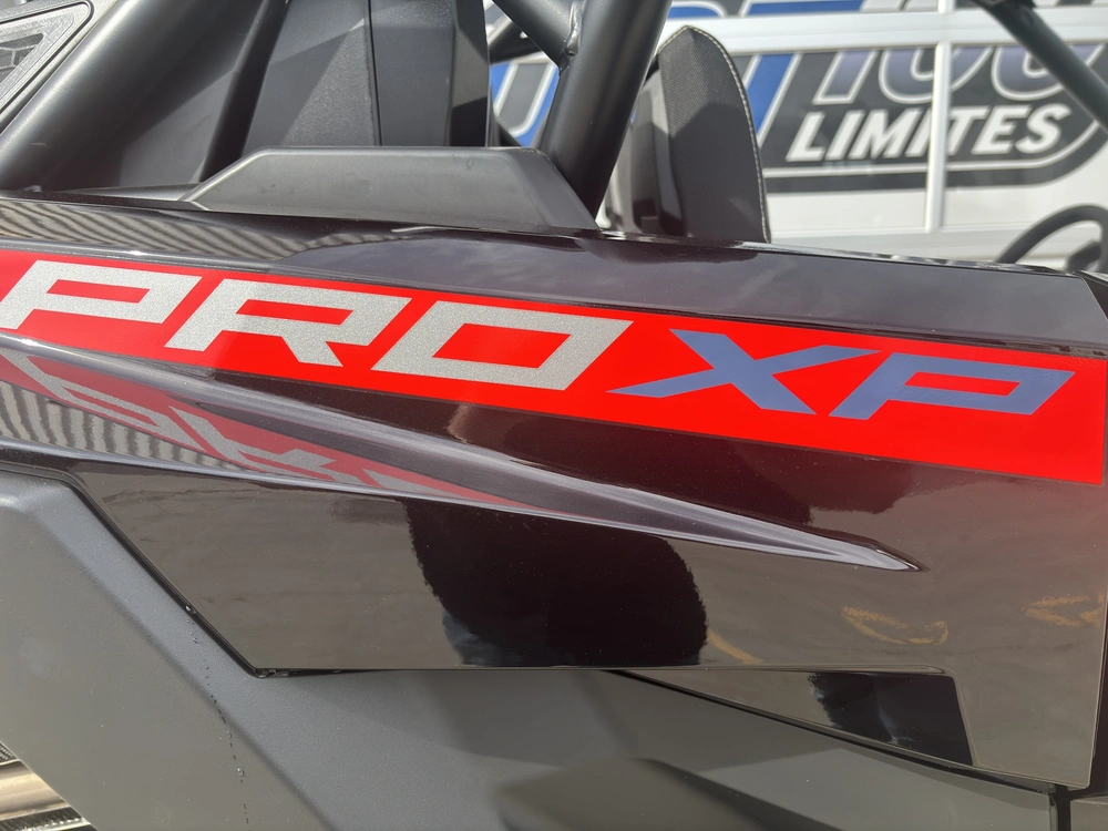 Polaris Rzr Pro Xp Ultimate 2025 alt
