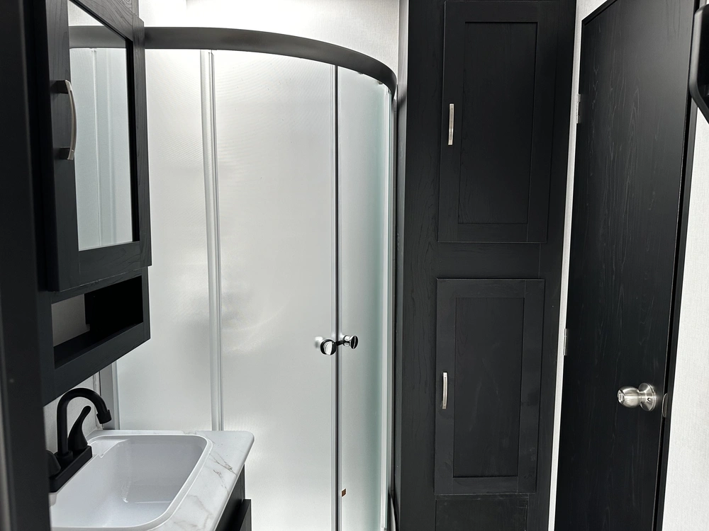 Coachmen Adrenaline 27kb 2024 alt