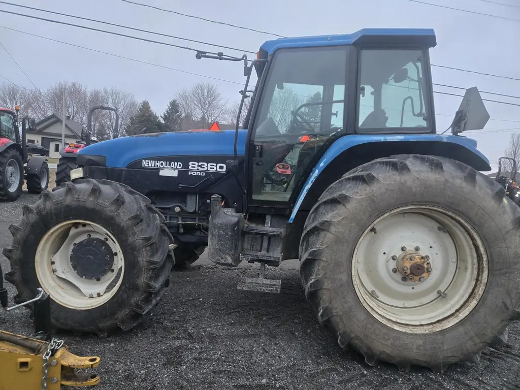 New Holland 8360