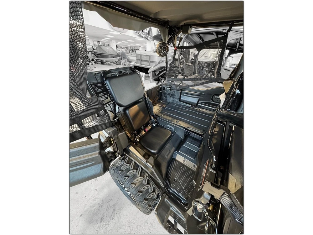 2025 Honda Pioneer 1000-5p Trail Se Demo Unit! alt