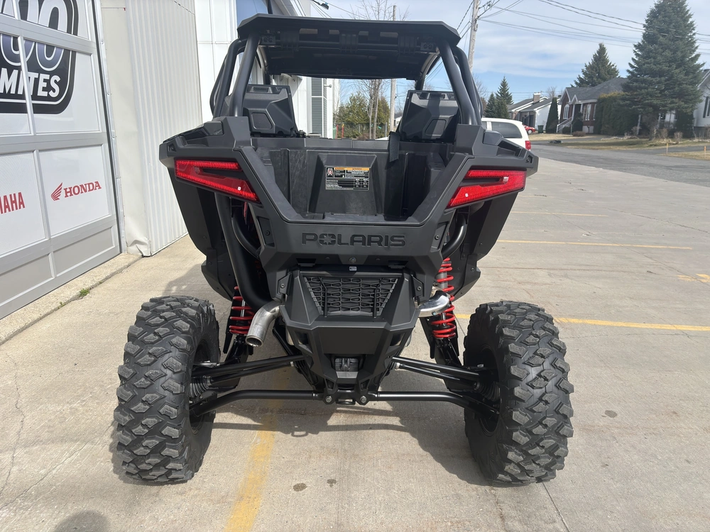 Polaris Rzr Pro Xp Ultimate 2025 alt